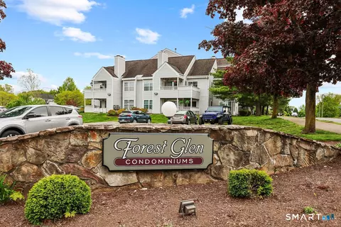 1 Forest Glen Cir #9, Middletown, CT 06457