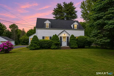 247 Stevens St, Bristol, CT 06010