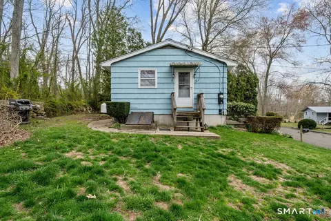 Exterior - 7 Myrtle Rd, Griswold, CT 06351 photo 4 of 5