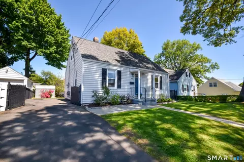 286 Ruth St, Bridgeport, CT 06606