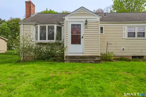 201 Cherry Hill Dr, Newington, CT 06111