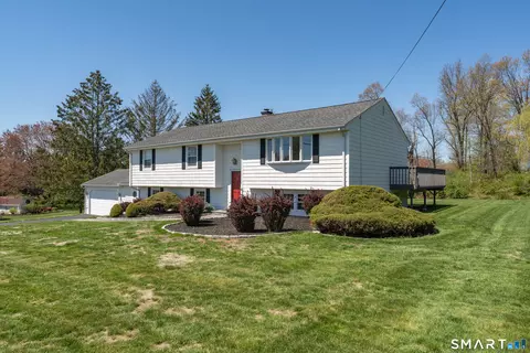 16 Palanga Rd, Northford, CT 06472