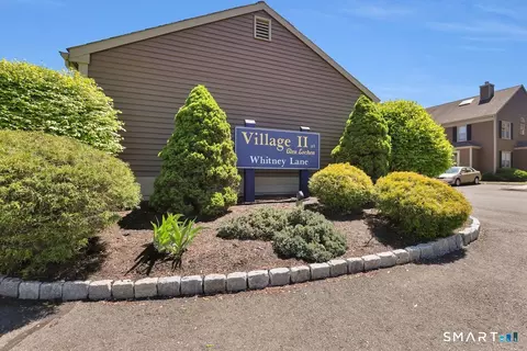 32 Whitney Ln #32, Glastonbury, CT 06033