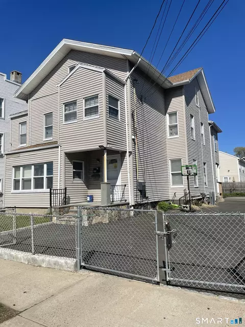 196 Park St, Bridgeport, CT 06608