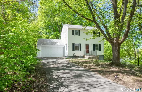 3 Mountain Rd, Danbury, CT 06810