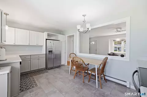 Kitchen - 14 Cedarwood Ln, Old Saybrook, CT 06475 photo 3 of 4