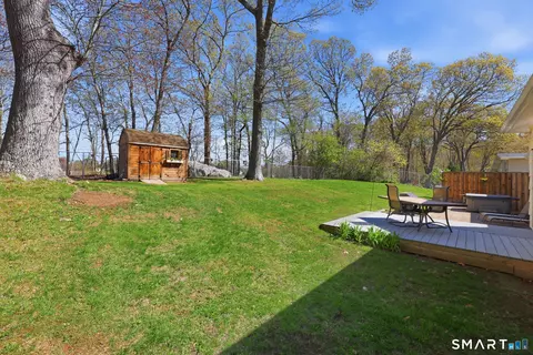 Exterior - 14 Cedarwood Ln, Old Saybrook, CT 06475 photo 6 of 10