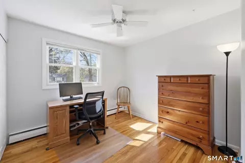 Bedroom - 14 Cedarwood Ln, Old Saybrook, CT 06475 photo 1 of 6