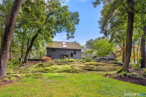 129 Davis Hill Rd, Weston, CT 06883