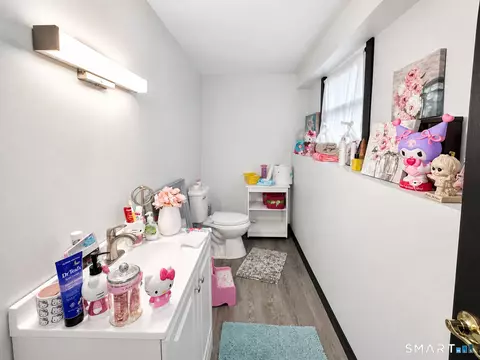 40 Booth Ter, Hamden, CT 06518 photo 18