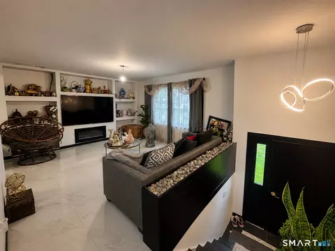 40 Booth Ter, Hamden, CT 06518 photo 3