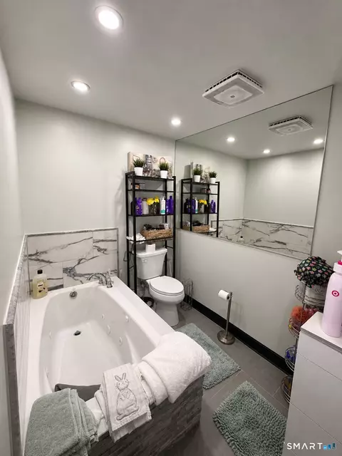 40 Booth Ter, Hamden, CT 06518 photo 17