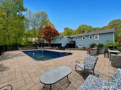 40 Booth Ter, Hamden, CT 06518 photo 19