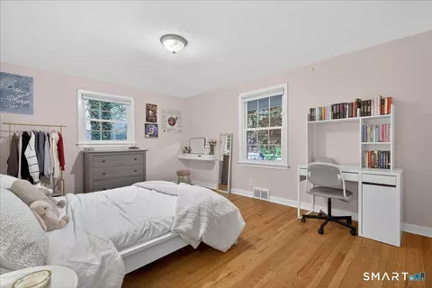 Bedroom - 54 Jackson Rd, Hamden, CT 06517 photo 4 of 7