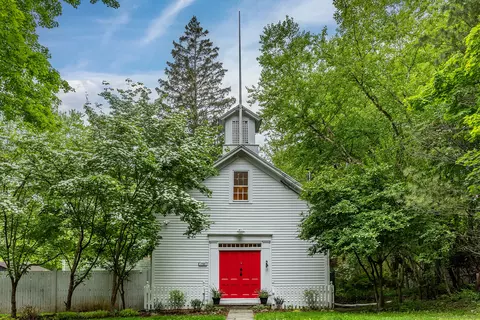 255 Aspetuck Ridge Rd, New Milford, CT 06776