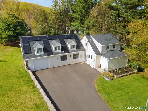 2 Apple Hill Rd, Wolcott, CT 06716