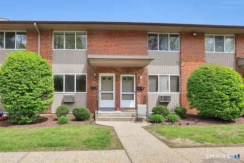 224 New Britain Ave #8, Unionville, CT 06085