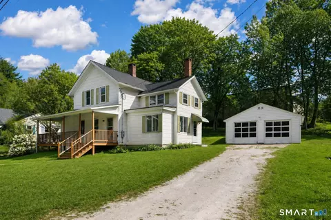 59 Prospect St, Falls Village, CT 06031