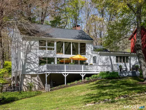 98 Carmel Hill Rd N, Bethlehem, CT 06751