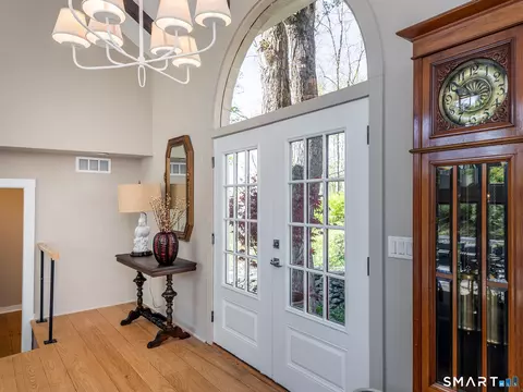 Entry Way - 98 Carmel Hill Rd N, Bethlehem, CT 06751 photo 2 of 5