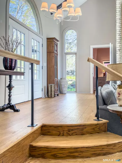 Entry Way - 98 Carmel Hill Rd N, Bethlehem, CT 06751 photo 3 of 5