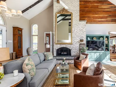 Living - 98 Carmel Hill Rd N, Bethlehem, CT 06751 photo 4 of 5