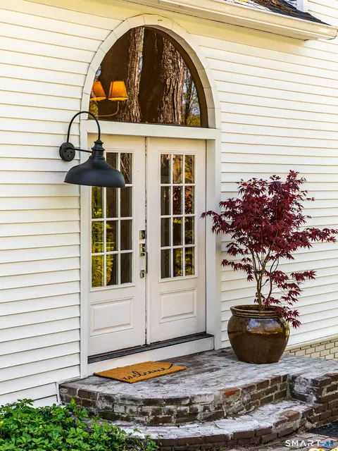Entry Way - 98 Carmel Hill Rd N, Bethlehem, CT 06751 photo 1 of 5