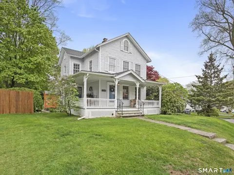 90 Spring Hill Ave, Norwalk, CT 06850