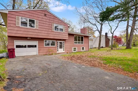 185 Evening Star Dr, Naugatuck, CT 06770