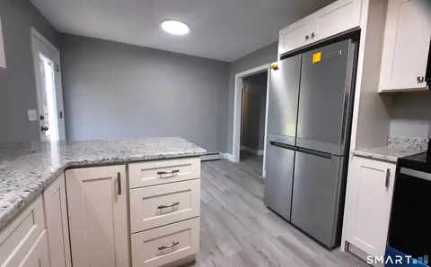 Kitchen - 288 Margaret Henry Rd, Killingly, CT 06239 photo 4 of 4