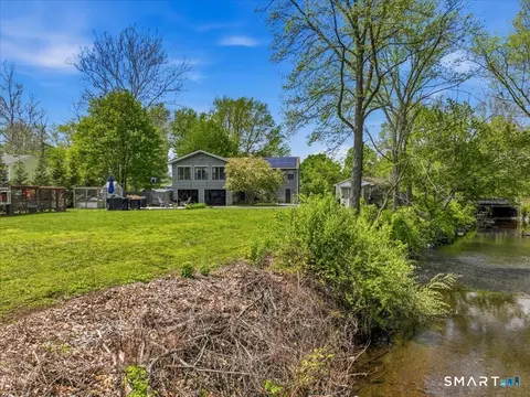 Exterior - 128 Spring Rd, North Haven, CT 06473 photo 3 of 5