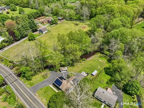 View/Area - 128 Spring Rd, North Haven, CT 06473 photo 2 of 3