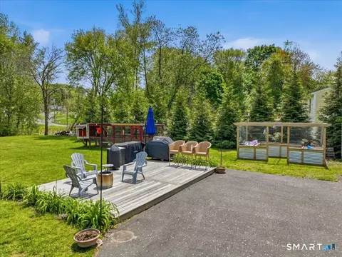 Exterior - 128 Spring Rd, North Haven, CT 06473 photo 4 of 5