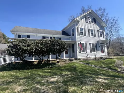 226 N Anguilla Rd, Pawcatuck, CT 06379