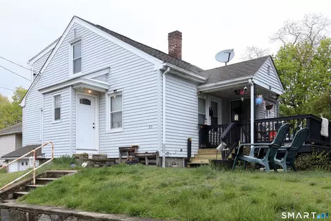 59 Raymond St, New London, CT 06320