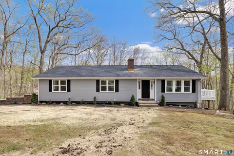 11 Carriage Dr, Shelton, CT 06484