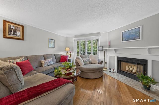 40 Foxon Hill Rd #L47, New Haven, CT 06513