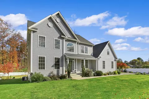 450 James Farm Rd, Stratford, CT 06614