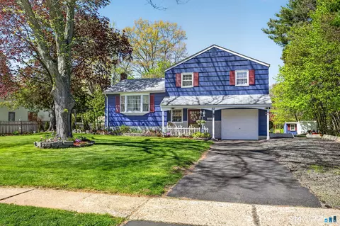 22 Magnolia Dr, East Hartford, CT 06118