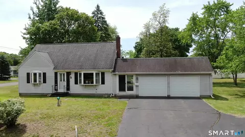 Exterior - 5 Pershing Rd, Windsor Locks, CT 06096 photo 2 of 3