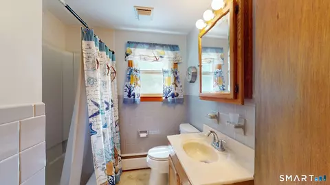 Bath - 5 Pershing Rd, Windsor Locks, CT 06096 photo 2 of 3