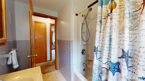 Bath - 5 Pershing Rd, Windsor Locks, CT 06096 photo 3 of 3