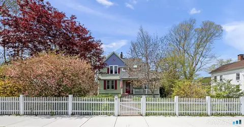 11 Plains Rd, Moodus, CT 06469