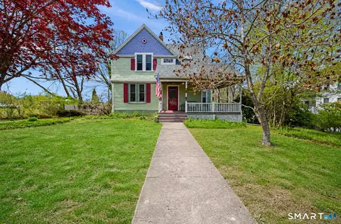 11 Plains Rd, Moodus, CT 06469