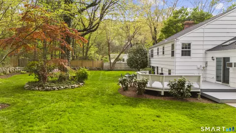 Exterior - 73 Wolfpit Rd, Wilton, CT 06897 photo 4 of 5