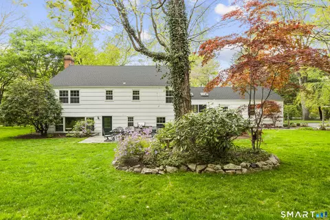 Exterior - 73 Wolfpit Rd, Wilton, CT 06897 photo 2 of 5