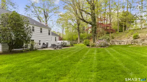 Exterior - 73 Wolfpit Rd, Wilton, CT 06897 photo 5 of 5