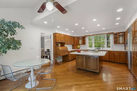 Kitchen - 73 Wolfpit Rd, Wilton, CT 06897 photo 2 of 2