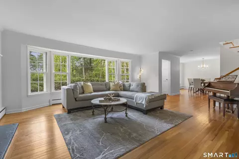 Living - 73 Wolfpit Rd, Wilton, CT 06897 photo 2 of 3