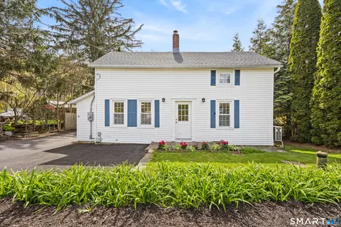 52 Pond Meadow Rd, Ivoryton, CT 06442